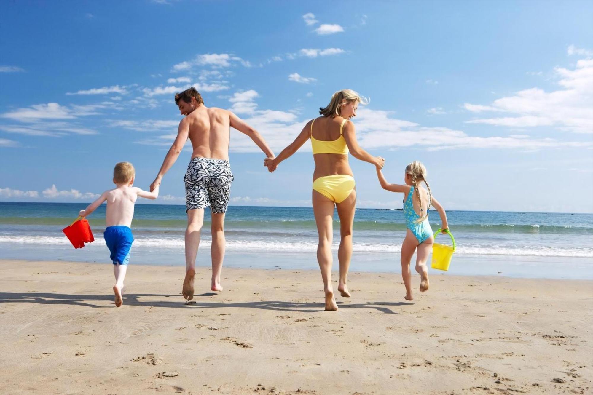 Superb Caravan At Seawick Holiday Park, Sleeps 8 Ref 27202Sw Clacton-on-Sea Dış mekan fotoğraf